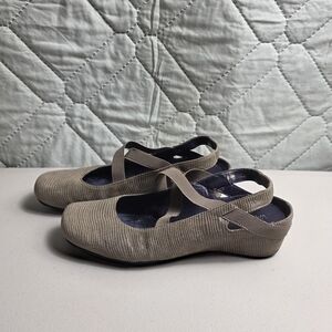 Vaneli Womens Marjory Sling Back Taupe Wedge Sandals Ballet Sandals Sz 6.5M